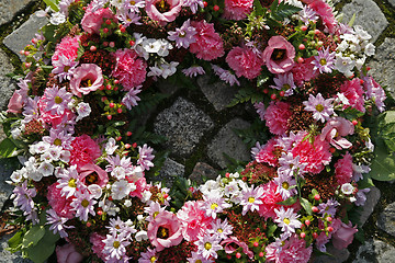 Image showing Pink garland