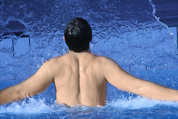 Image showing cold water therapy after sauna  