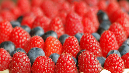Image showing composition from a blueberry and raspberry