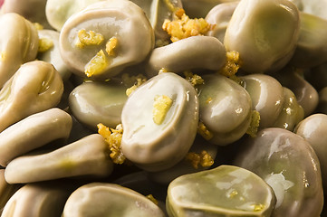 Image showing Broad Bean with olive and garlic