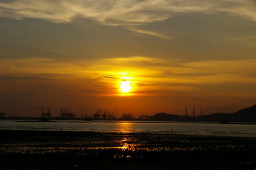 Image showing Beautiful sunset along seashore in Hong Kong