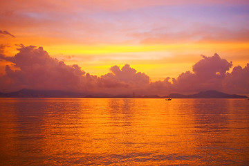 Image showing Sunrise over the ocean in Hong Kong