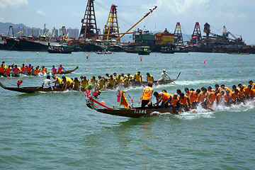 Image showing HONG KONG - MAY 28: Dragon Boat Race on May 28, 2007 in Tuen Mun