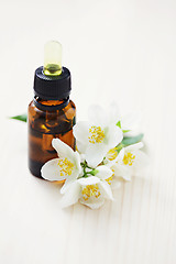 Image showing jasmin essential oil