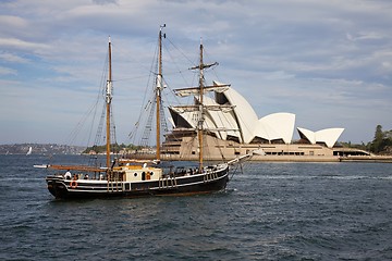 Image showing Sydney Clipper Ship and Opera House