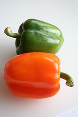 Image showing Green and orange paprika