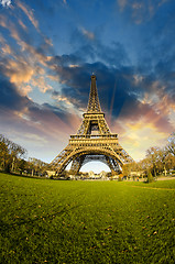 Image showing Front view of Eiffel Tower from Champ de Mars