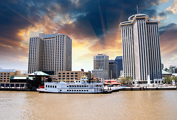 Image showing Sunset above New Orleans with Mississippi River