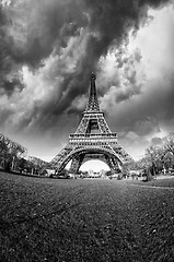 Image showing Front view of Eiffel Tower from Champ de Mars