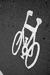 Image showing Bicycle sign on the floor