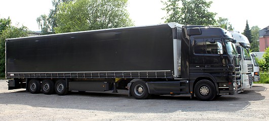 Image showing plain black truck