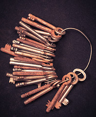 Image showing A large group of rusty keys