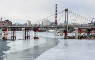 Image showing Shipyard with big chimney and cranes