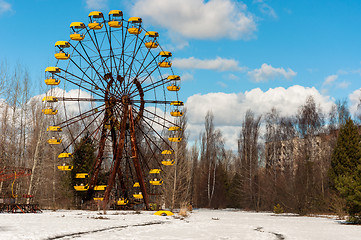 Image showing The Ferris Wheel in Pripyat, Chernobyl 2012 March