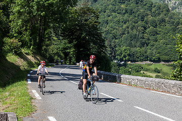 Image showing On the Road to Col d'Aubisque