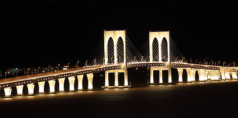 Image showing Sai Van Bridge in Macau at night 