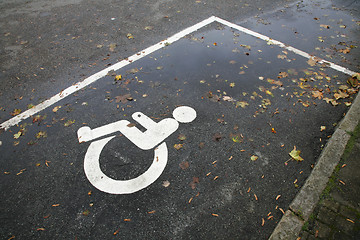 Image showing Autumn parking