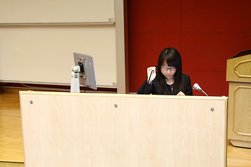 Image showing Businesswoman doing presentation 