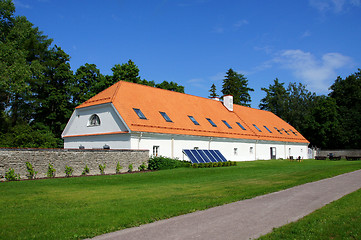 Image showing The long house 