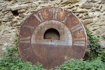 Image showing wall and dial