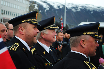 Image showing Norwegian cops