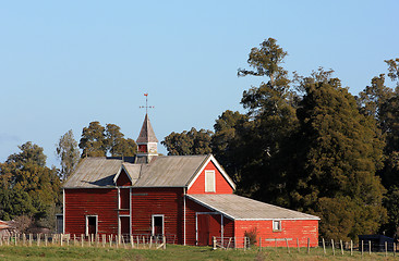 Image showing red barn