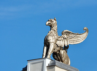 Image showing Statue of a griffin