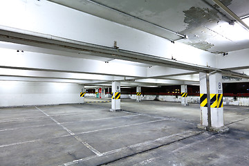 Image showing parking garage