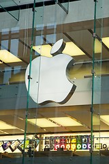 Image showing Apple Store