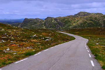 Image showing Mountain road