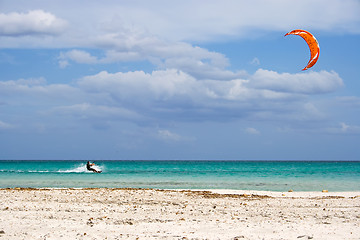 Image showing kitesurfing in Italy