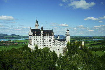 Image showing Neuschwanstein Castle, Bavaria, Germany - spring landscape