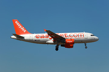 Image showing easyJet Airbus A319