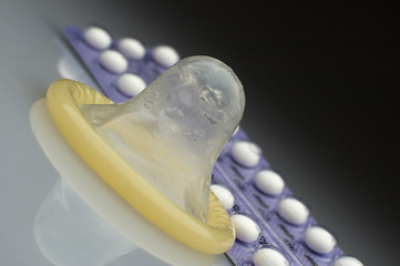 Image showing condom