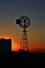 Image showing Water pump windmill