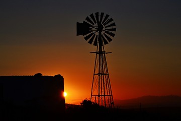 Image showing Water pump windmill