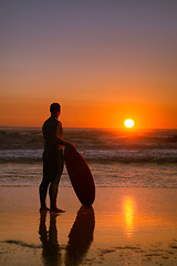 Image showing Surfer watching the waves