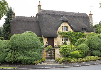 Image showing Great cottage Cotswold