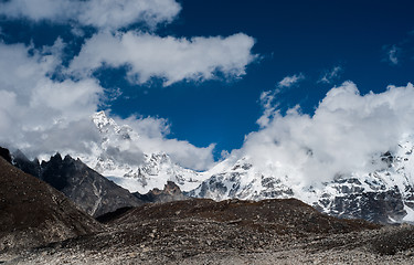 Image showing Rocks and peaks near Gokyo  in Himalayas