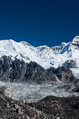 Image showing Mountain summits in the vicinity of Cho oyu peak