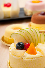 Image showing fresh berry fruit cake