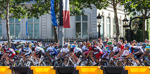 Image showing The Peloton in Paris