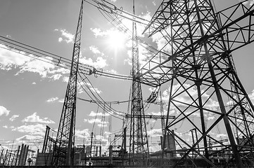 Image showing High voltage electrical  towers against sky