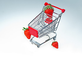 Image showing strawberry on shopping cart