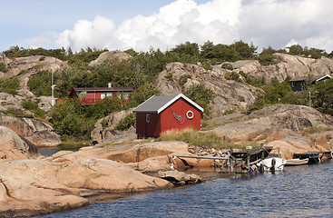 Image showing Cottage near the sea