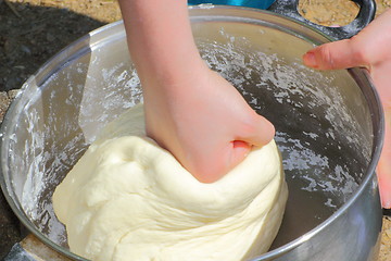 Image showing making dough