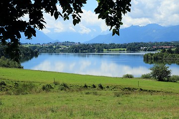 Image showing Idyllic mountain lake