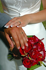 Image showing Wedding bouquet and rings