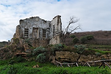 Image showing Farmhouse ruin among rural landscape