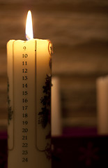 Image showing Christmas calendar candle